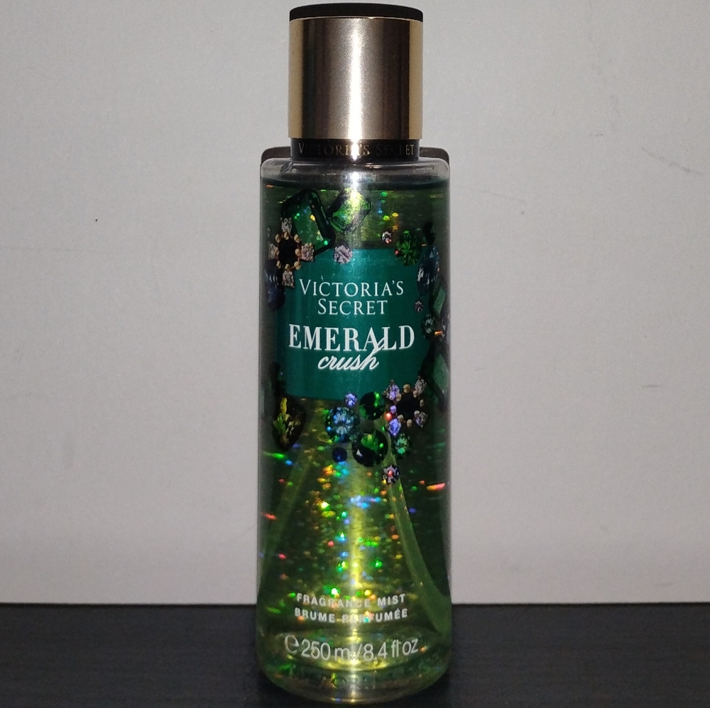NEW Victoria's Secret Emerald Crush 8.4 oz. Body Mist *EXTREMELY RARE* *HTF*